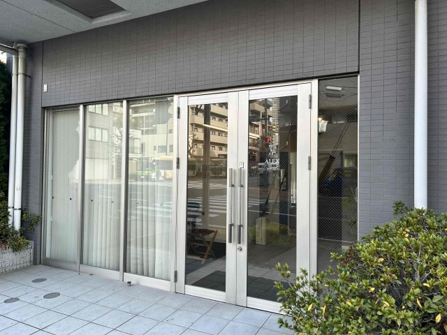 14/17 エントランス