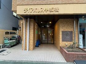 2/2 エントランス