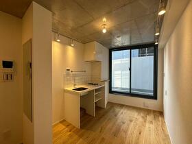 4/13 リビング/ダイニング