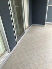 13/17 バルコニー