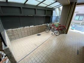 4/4 エントランス