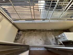 13/16 バルコニー