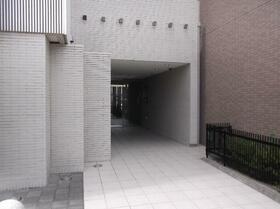 5/5 エントランス