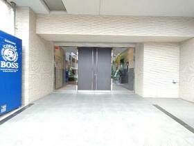 4/4 エントランス