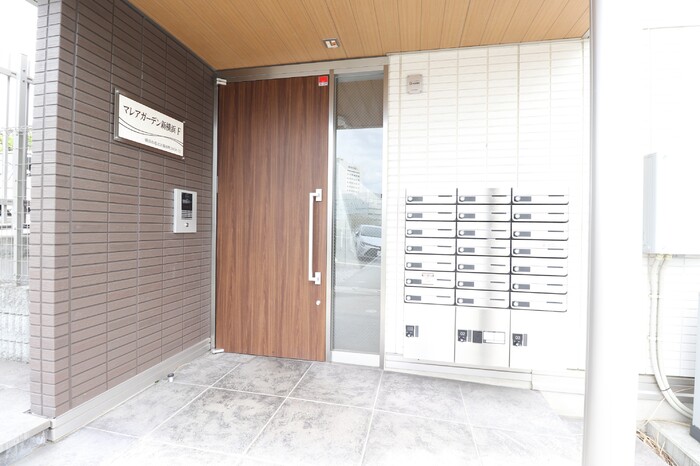 5/5 エントランス