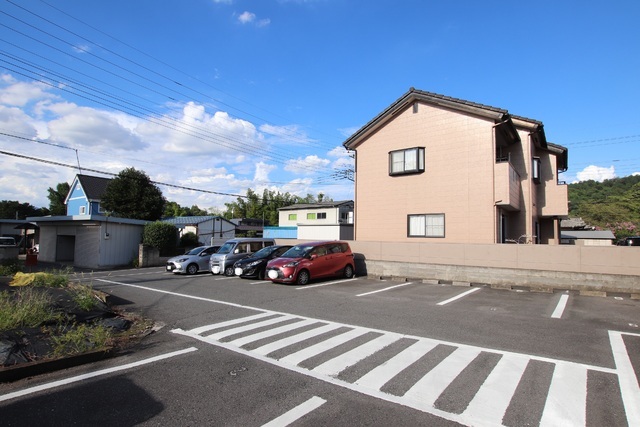 22/22 駐車場