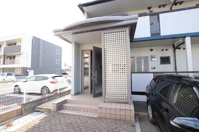 2/3 エントランス