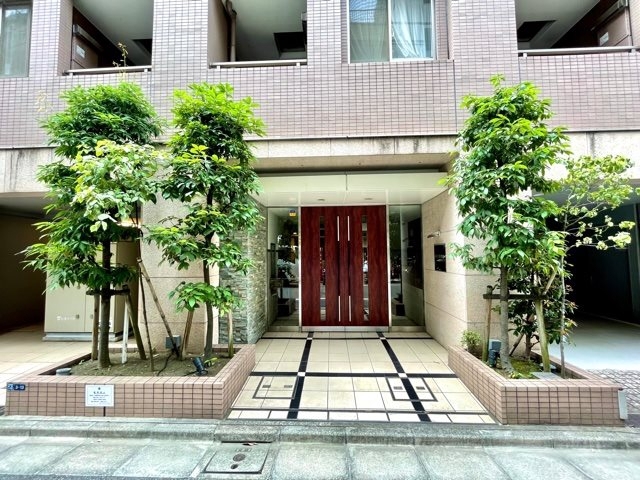 15/16 エントランス