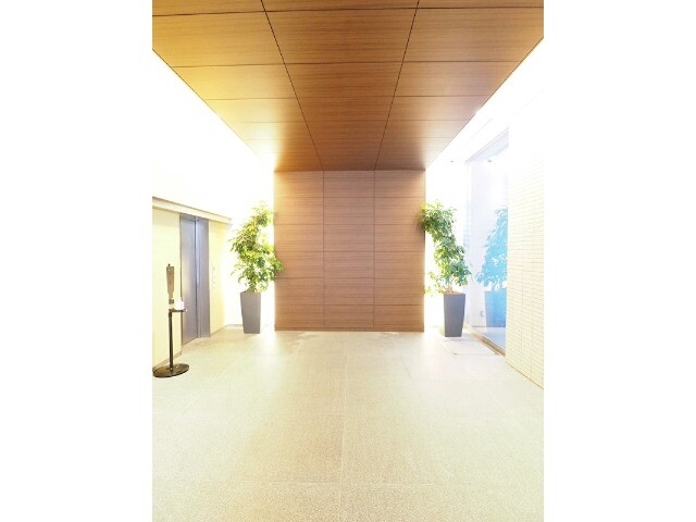 2/3 エントランス