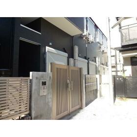 16/16 エントランス