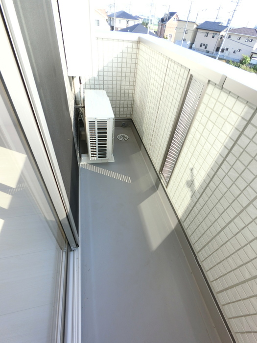 13/23 バルコニー