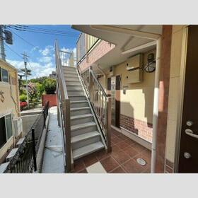 14/14 エントランス