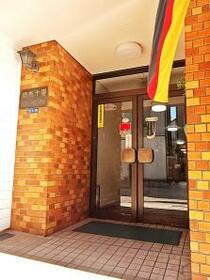 16/18 エントランス