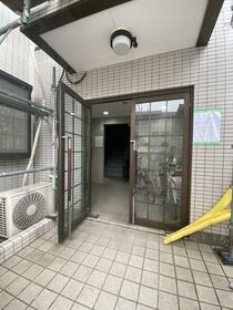 3/3 エントランス