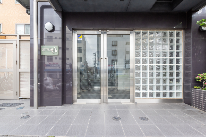 5/5 エントランス