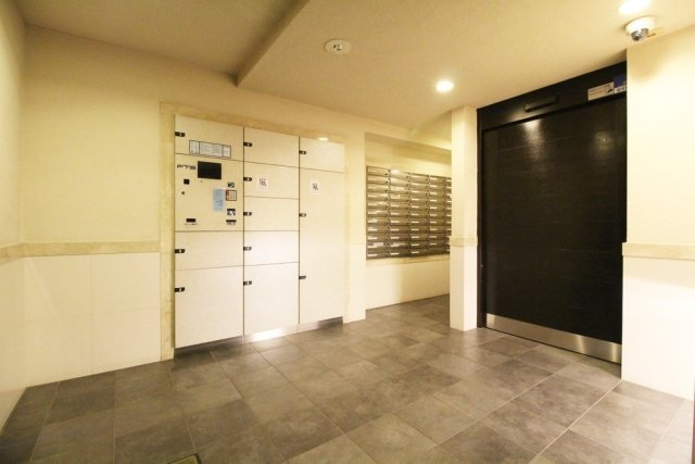 3/4 エントランス