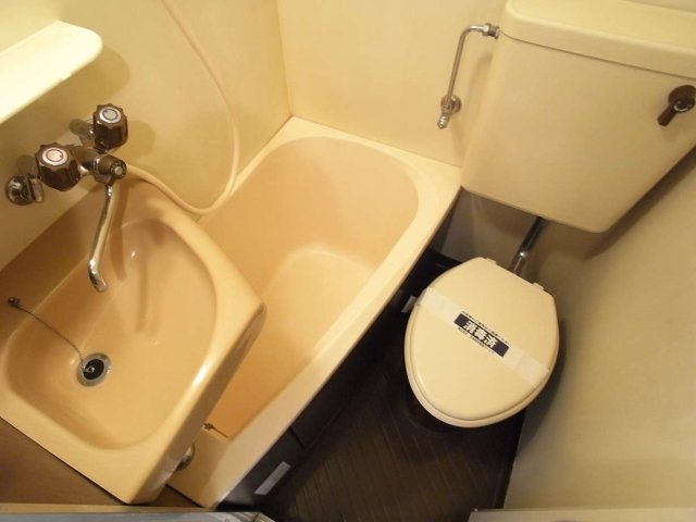 14/15 エントランス