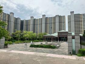 16/16 エントランス