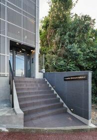 13/13 エントランス