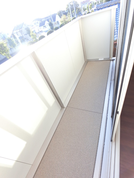 13/22 バルコニー