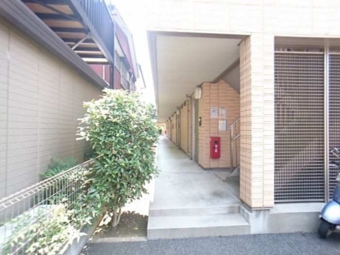 2/4 エントランス