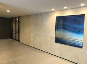 2/2 エントランス