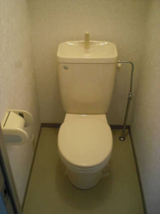 6/8 トイレ