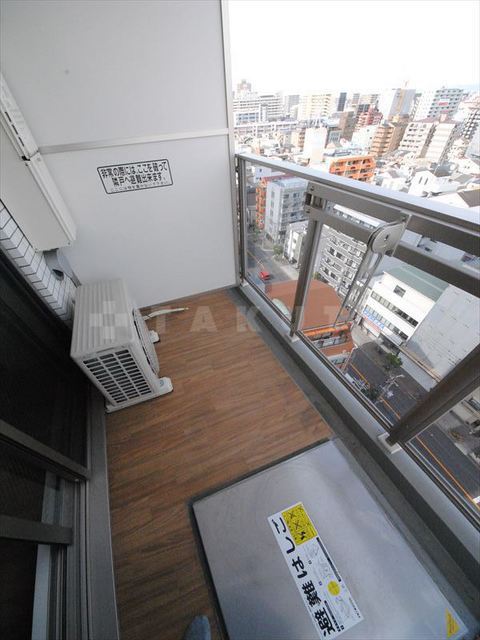 17/28 バルコニー