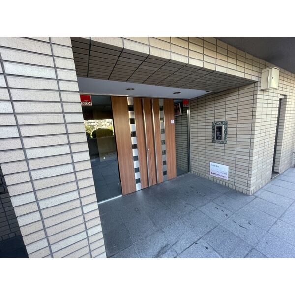 9/11 エントランス