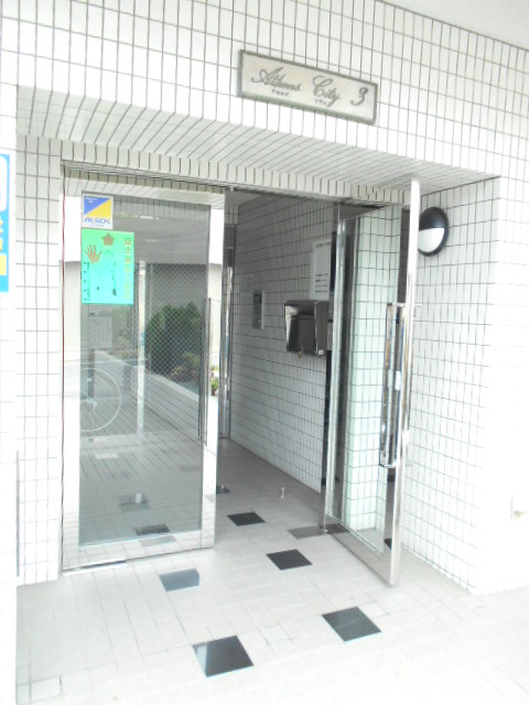 22/30 エントランス