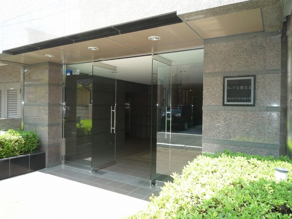 13/14 エントランス