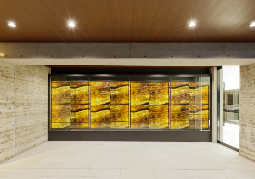 16/17 エントランス