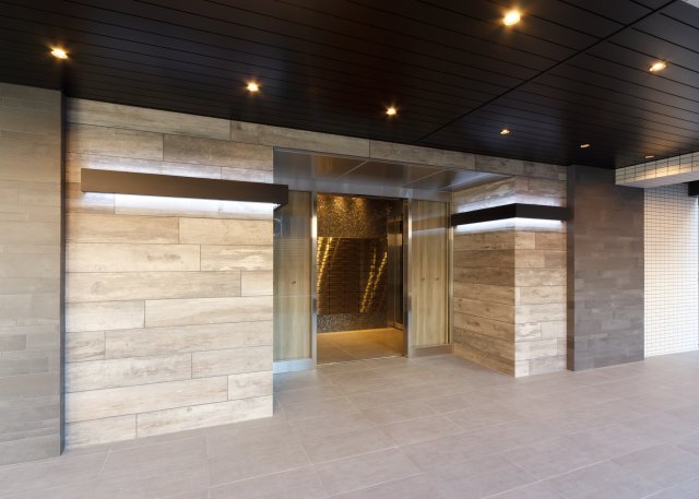 14/22 エントランス