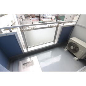 13/16 バルコニー