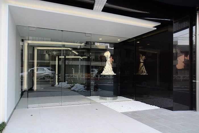 16/16 エントランス