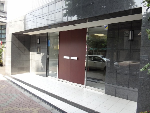 3/4 エントランス