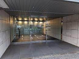 13/14 エントランス