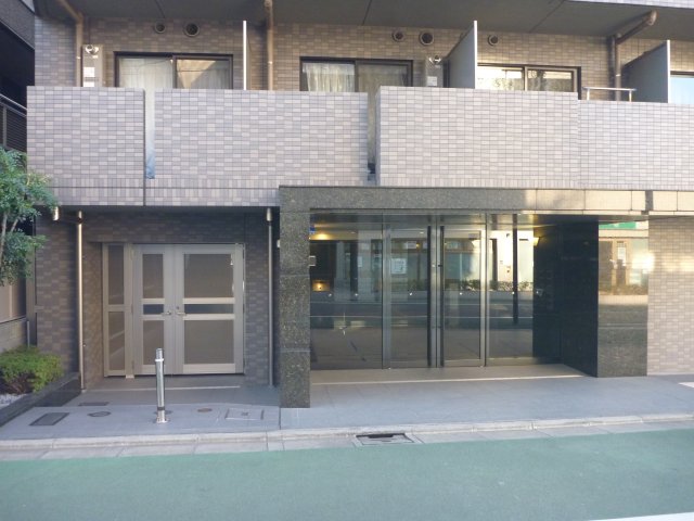 3/3 エントランス