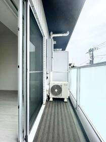 13/18 バルコニー