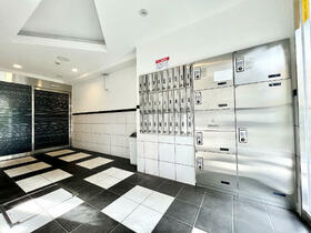 18/18 エントランス