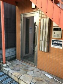 15/15 エントランス