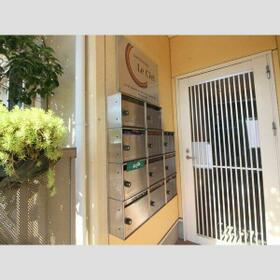 15/16 エントランス