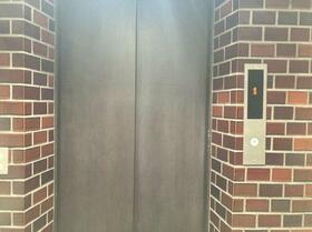 4/4 エントランス