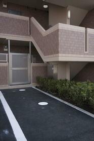 14/15 エントランス