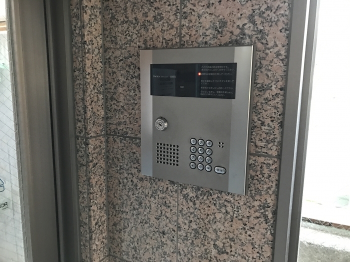 7/12 エントランス