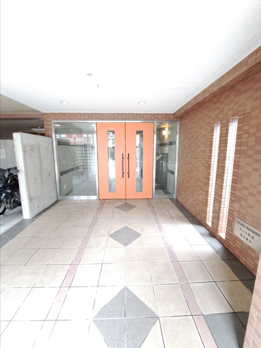 4/6 エントランス