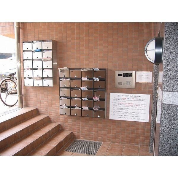 14/21 エントランス