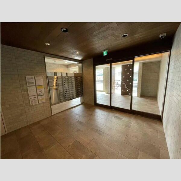 9/10 エントランス