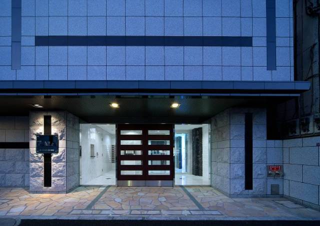 16/19 エントランス