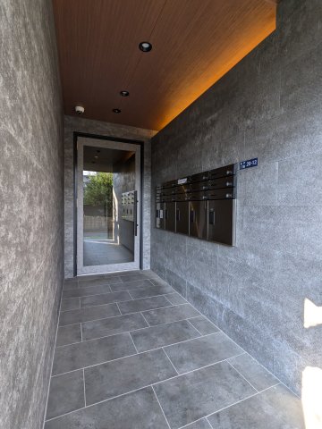 15/18 エントランス